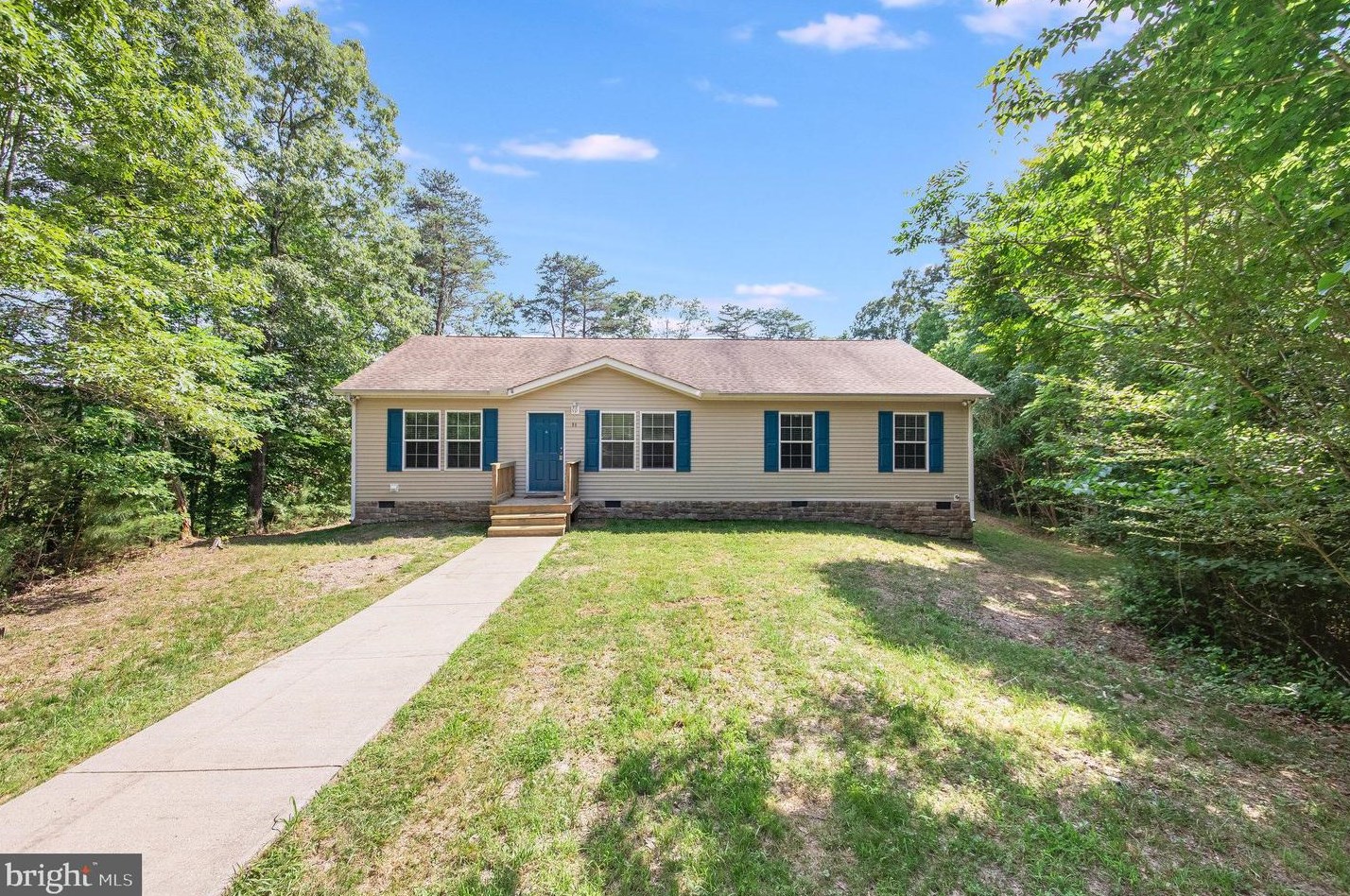 94 Holmes Rd, Caret, VA 22436