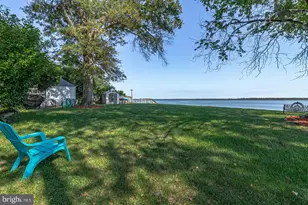 155 N Water Ln, Tappahannock, VA 22560 - Photo 4