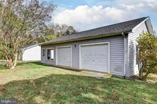 1126 Cloverdale Rd, Laneview, VA 22504 - Photo 32