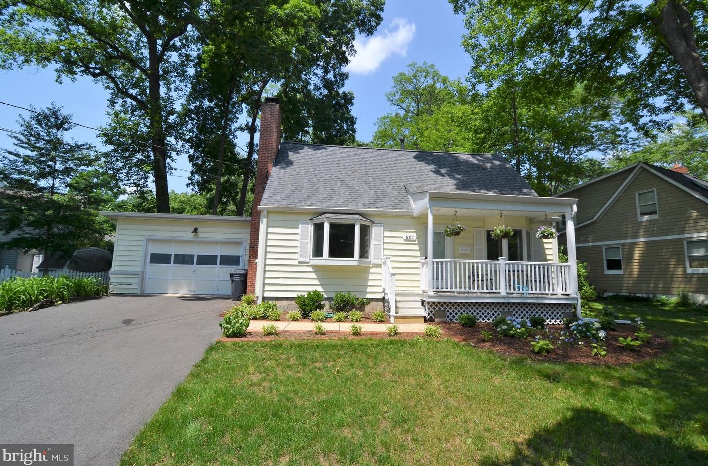 601 Jackson St, Falls Church, VA 22046