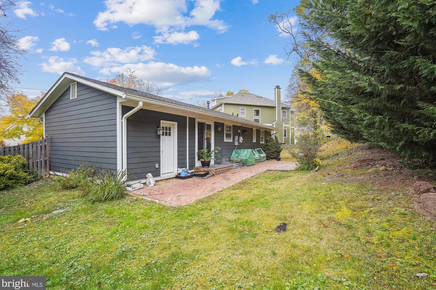 420 S Virginia Ave, Falls Church, VA 22046