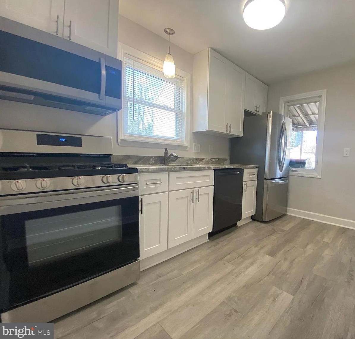 104 S Spring St, Falls Church, VA 22046