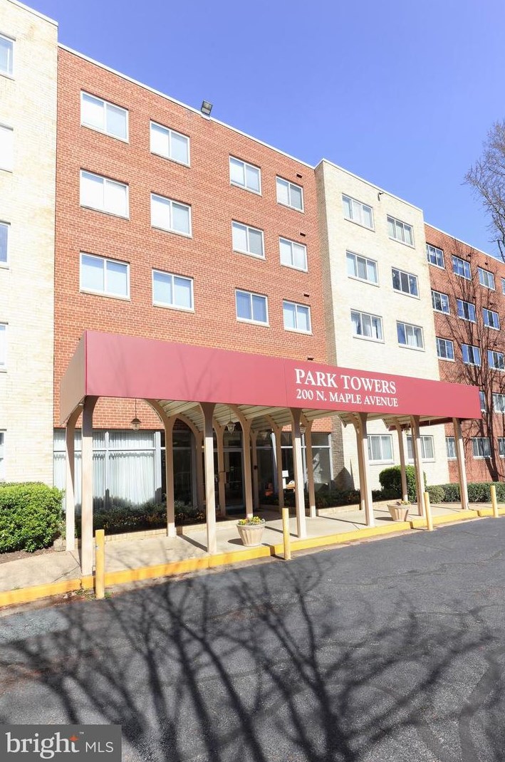 200 N Maple Ave #211, Falls Church, VA 22046