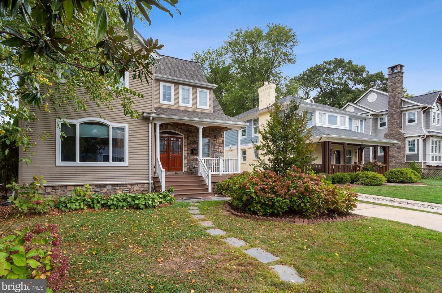904 Lincoln Ave, Falls Church, VA 22046