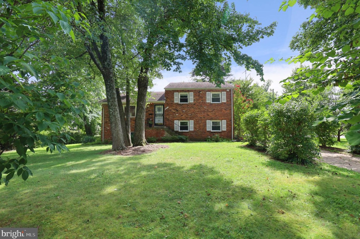 431 Lincoln Ave, Falls Church, VA 22046