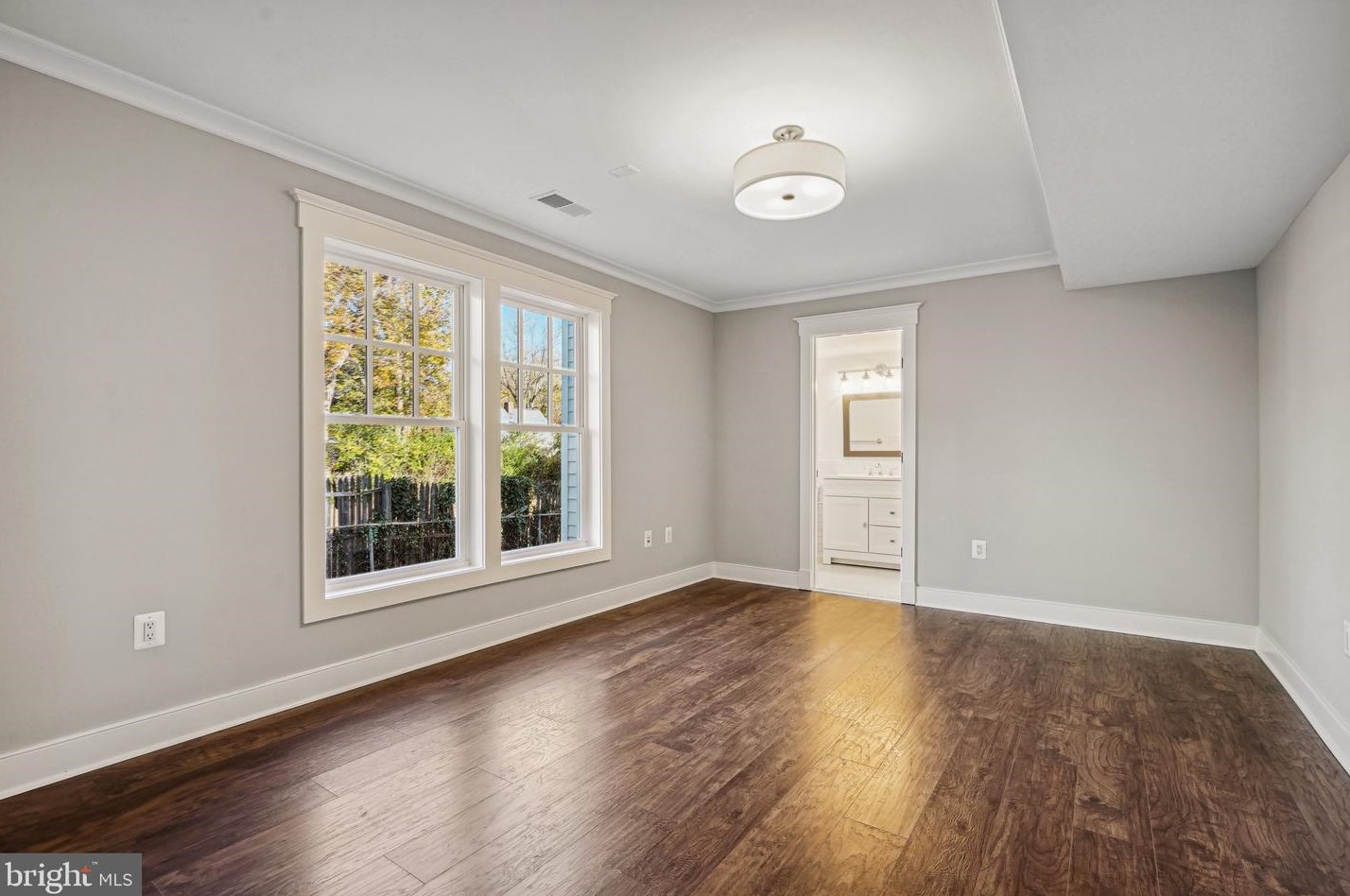 608 Jackson St, Falls Church VA  22046-2828 exterior