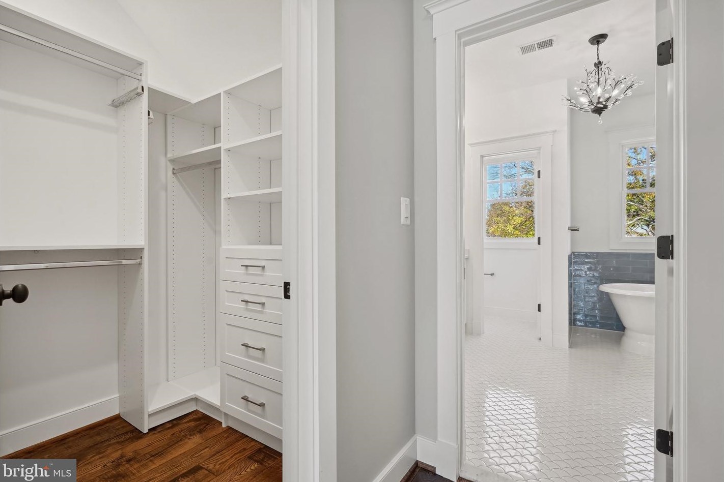 608 Jackson St, Falls Church VA  22046-2828 exterior