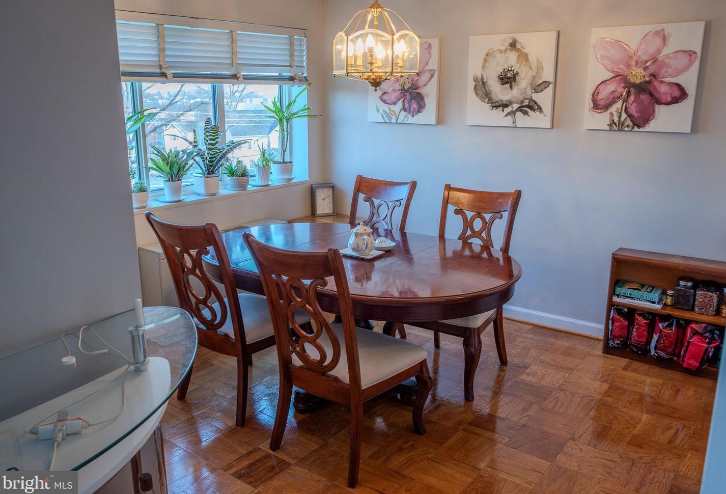 200 N Maple Ave #401, Falls Church, VA 22046