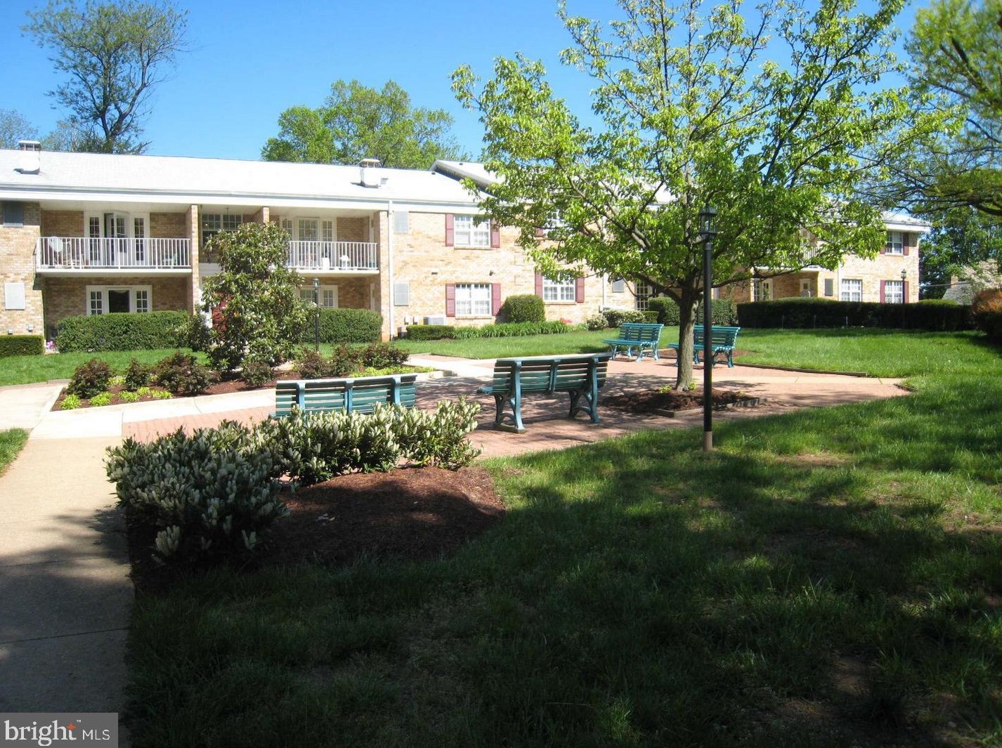 1134 S Washington St #202, Falls Church, VA 22046
