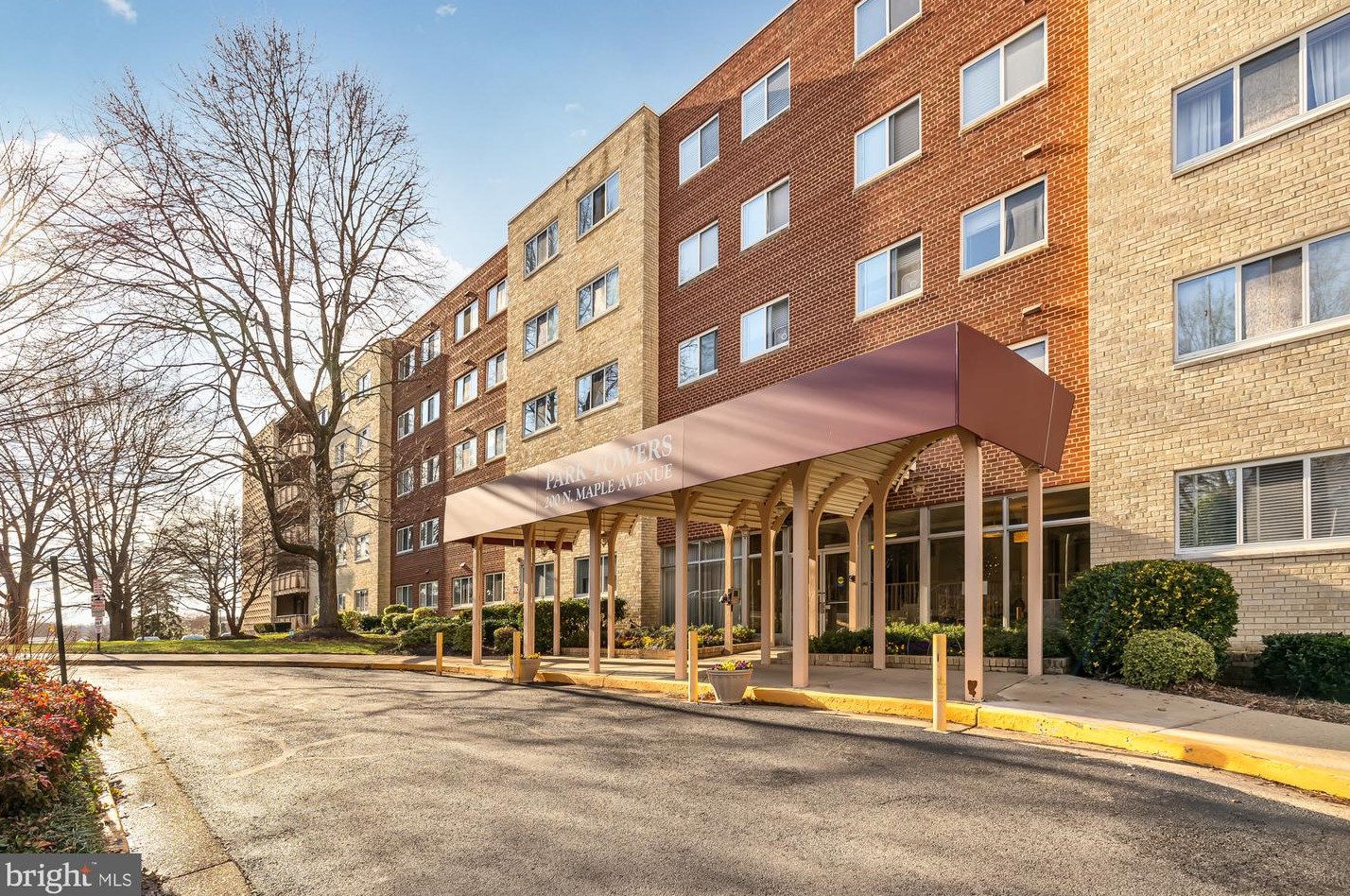 200 N Maple Ave #304, Falls Church, VA 22046