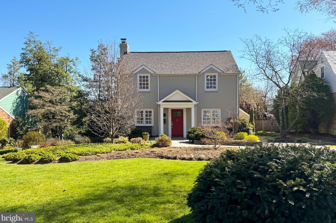 224 Forest Dr, Falls Church, VA 22046-3625