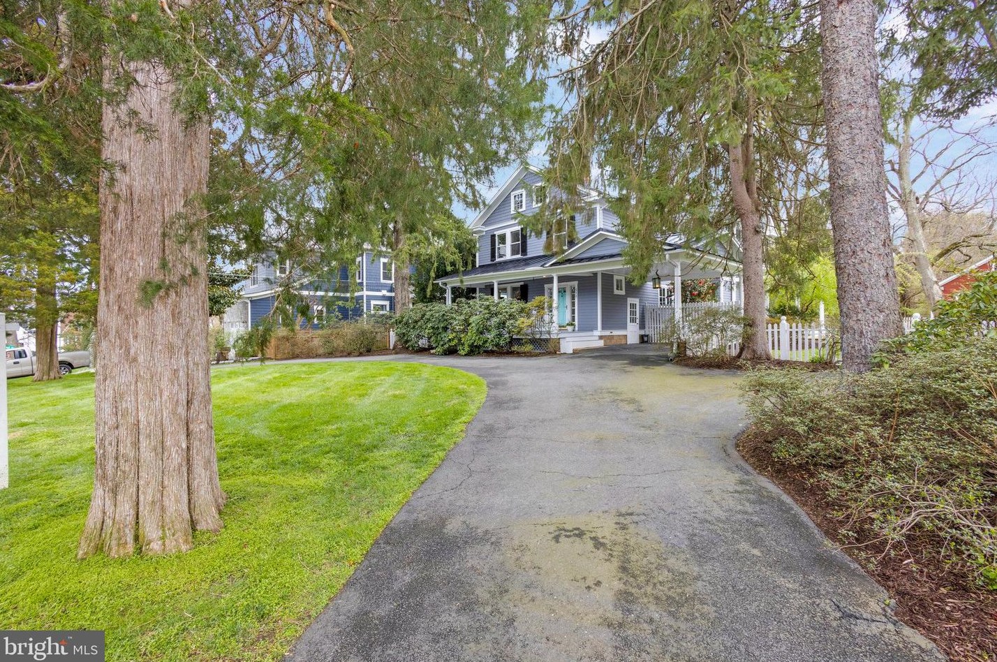 510 E Columbia St, Falls Church, VA 22046