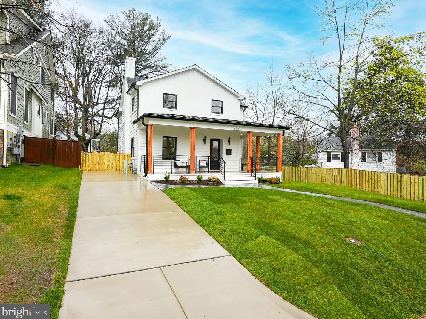219 Greenway Blvd, Falls Church, VA 22046-4008