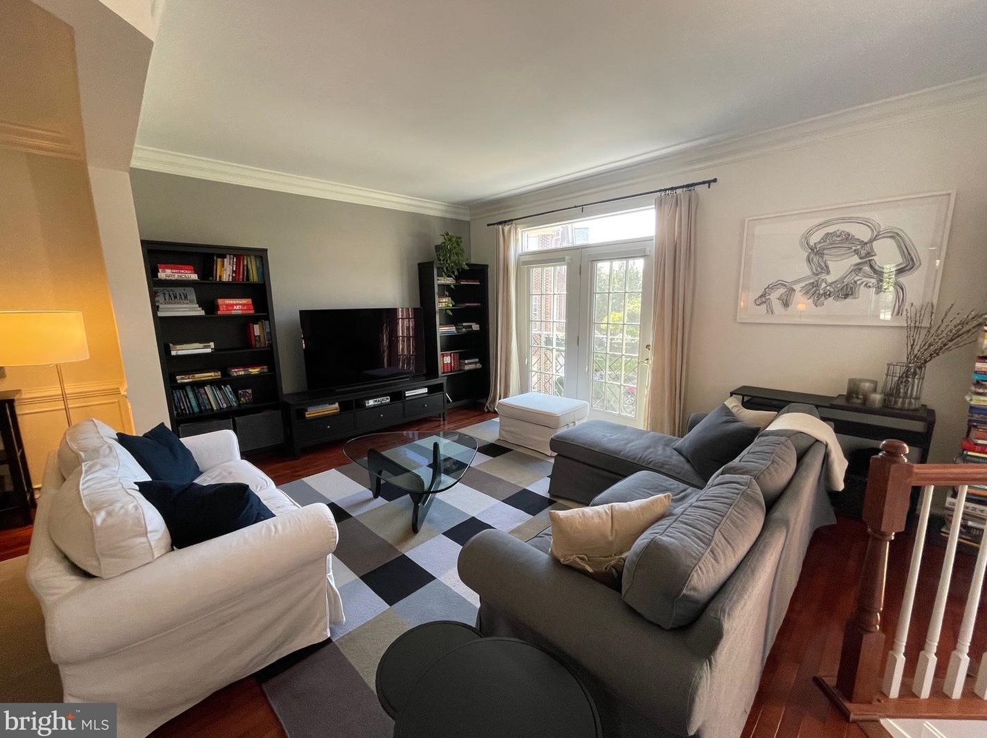 102 Lounsbury Pl, Falls Church, VA 22046