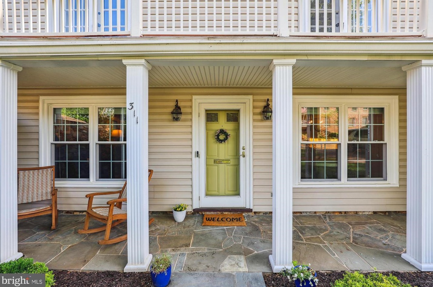 311 Wrens Way, Falls Church, VA 22046