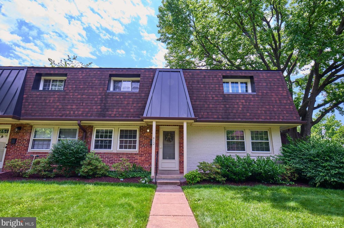 412 James Ct, Falls Church, VA 22046-4122