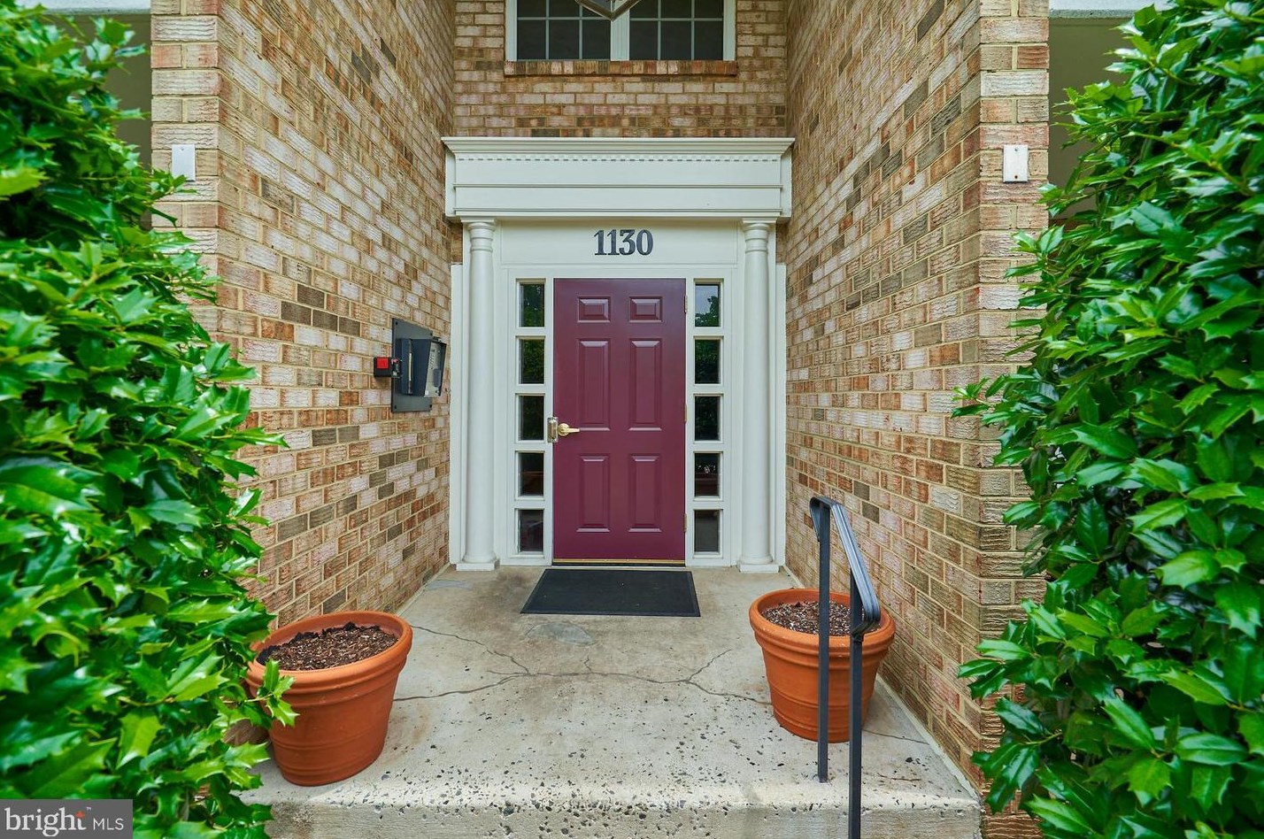 1130 S Washington St #t1, Falls Church, VA 22046