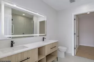 255 W Falls Station Blvd, Falls Church, VA 22046 - Photo 8