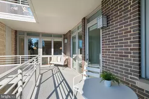513 W Broad St, Falls Church, VA 22046 - Photo 32