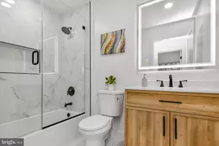 608 Laura Dr, Falls Church, VA 22046 - Photo 16