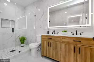 608 Laura Dr, Falls Church, VA 22046 - Photo 8