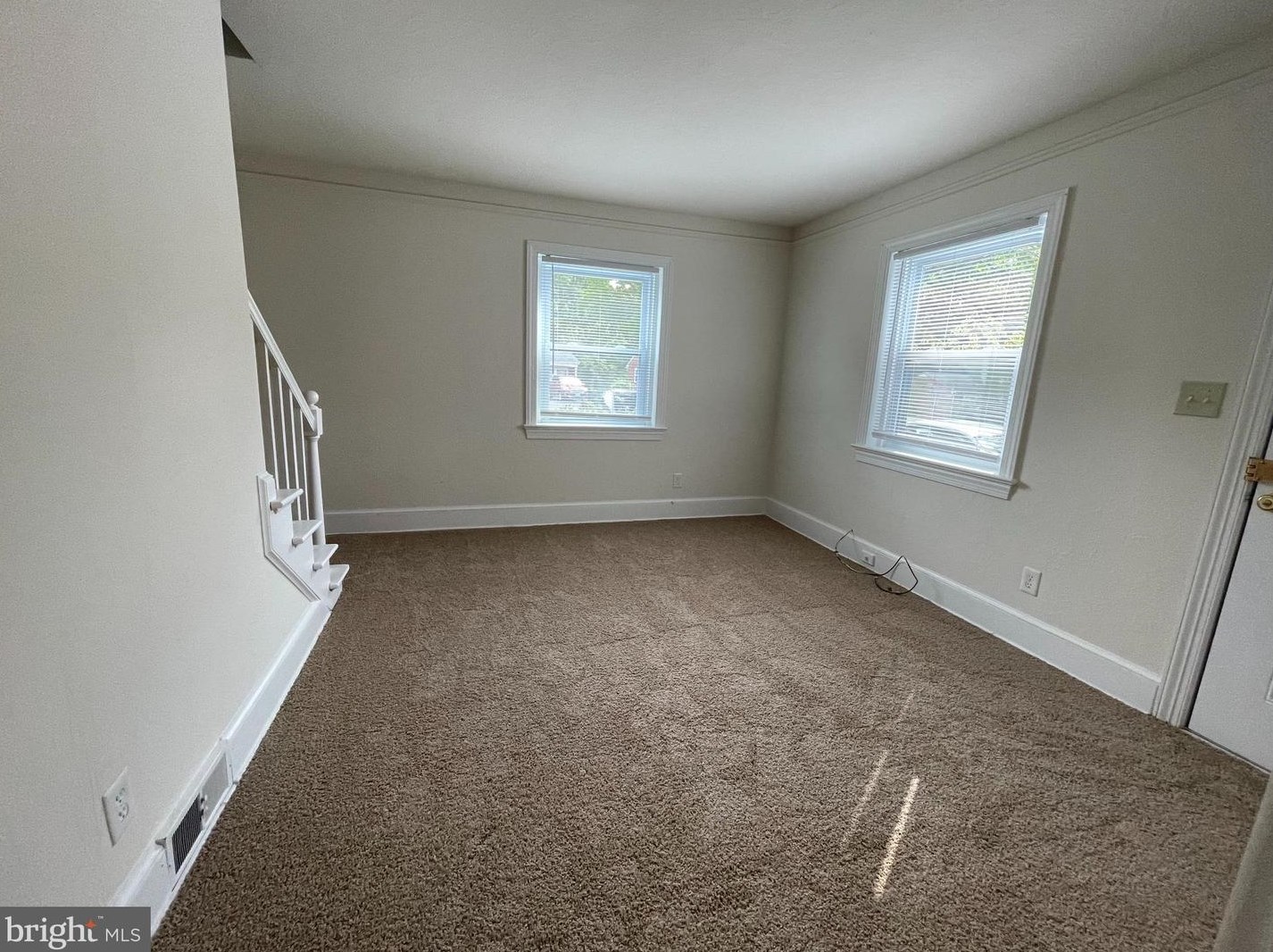 222 Hillcrest Dr, Fredericksburg, VA 22401