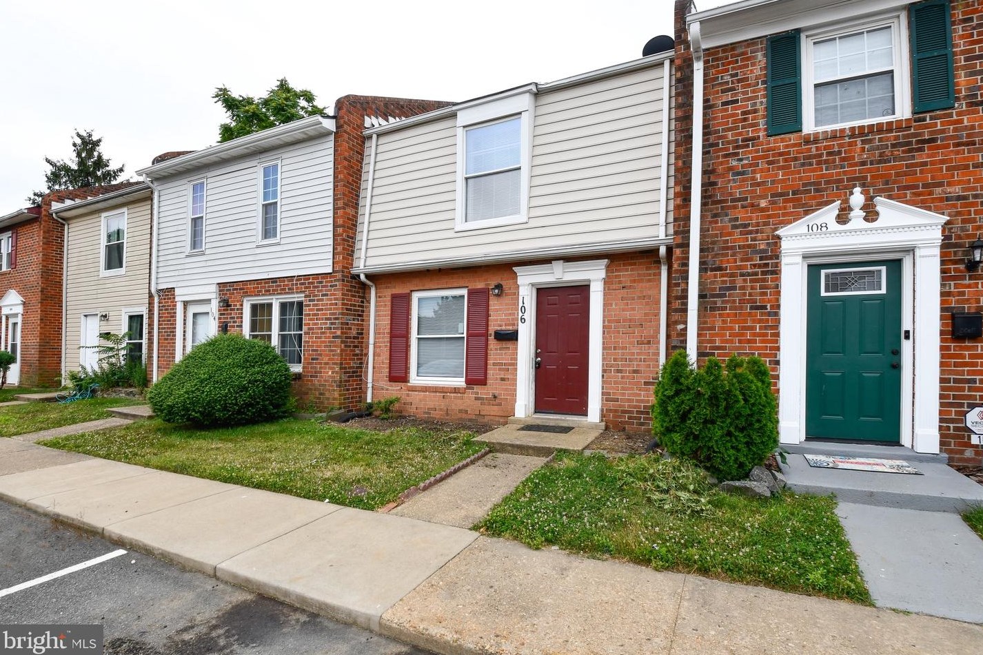 106 Hickok Cir, Fredericksburg, VA 22401