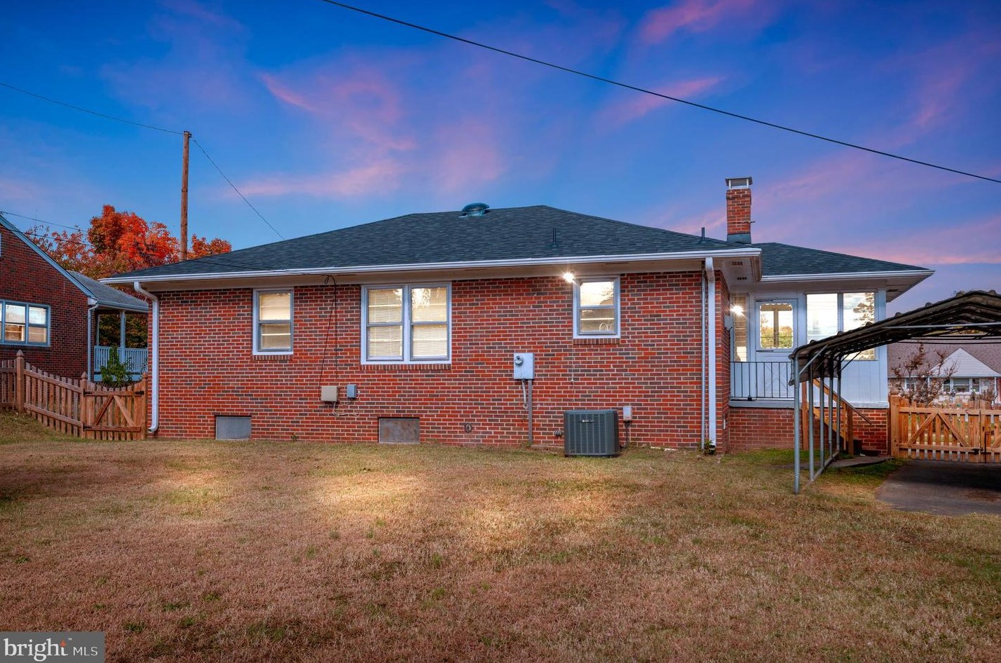 320 Hanson Ave, Fredericksburg, VA 22401