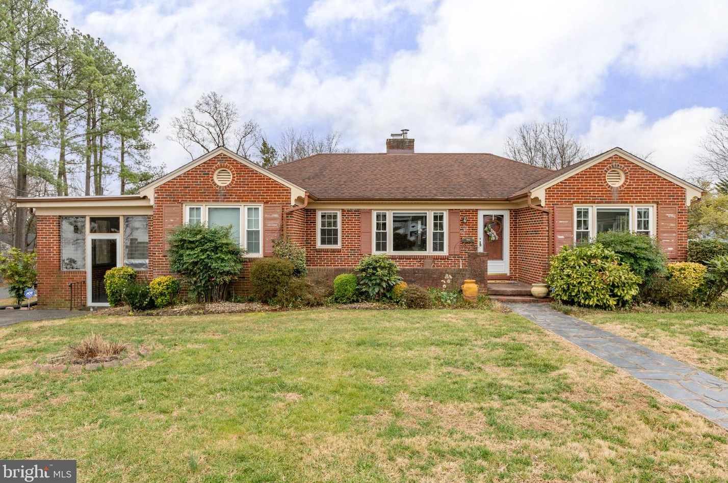 124 Longstreet Ave, Fredericksburg, VA 22401