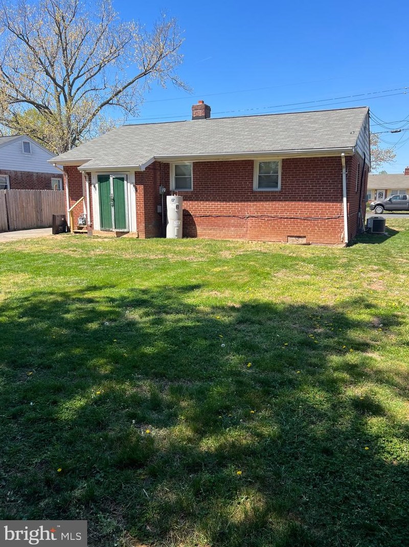 506 Woodford St, Fredericksburg, VA 22401