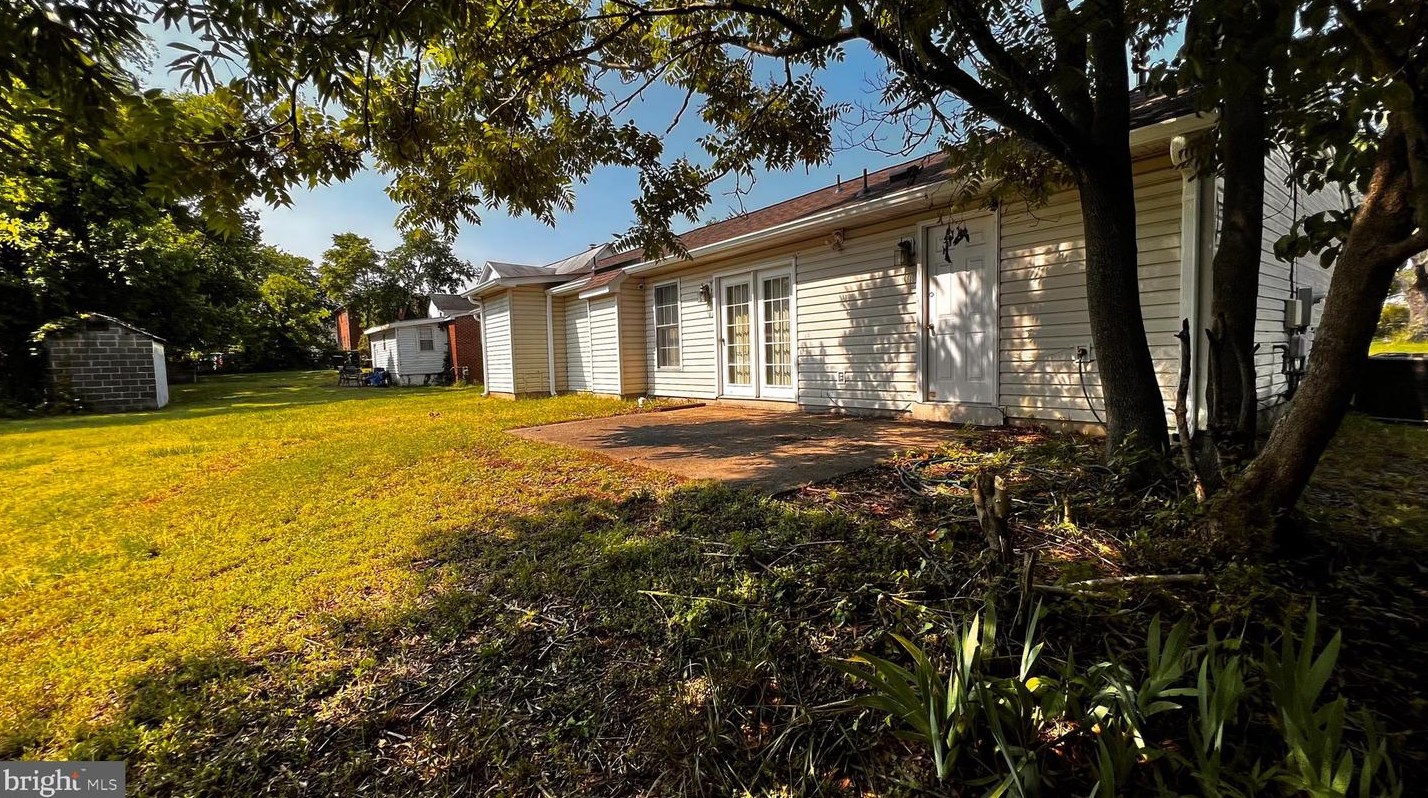 808 Myrick St, Fredericksburg, VA 22401