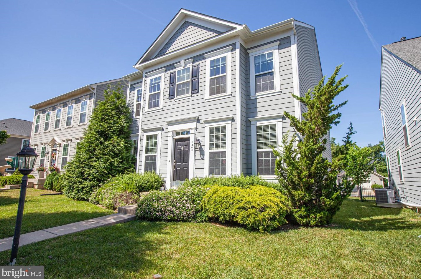 1205 Saunders Dr, Fredericksburg, VA 22401