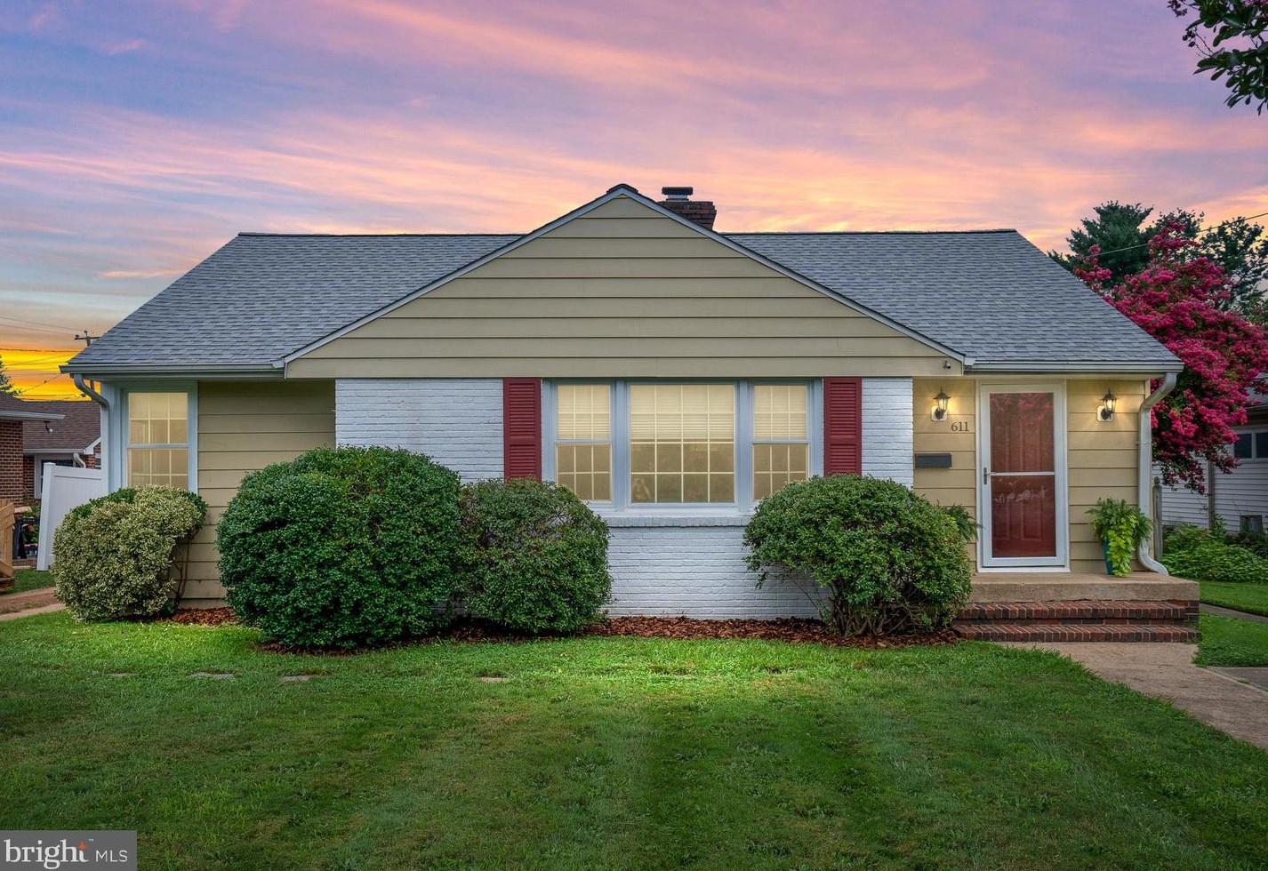 611 Bunker Hill St, Fredericksburg, VA 22401