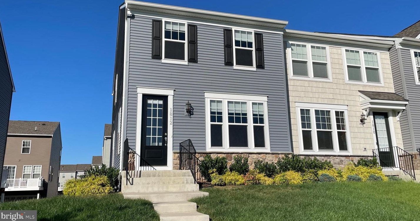 1812 Briscoe Ln, Fredericksburg, VA 22401