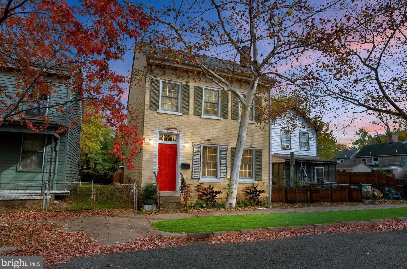 305 Prince Edward St, Fredericksburg VA  22401-6036 exterior