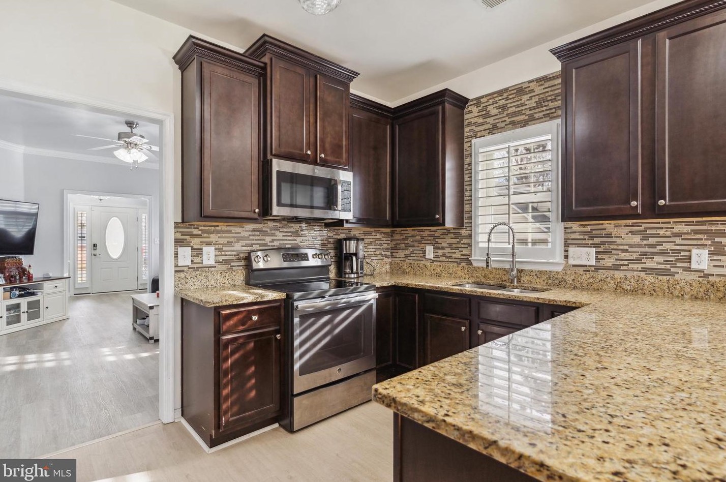 140 Ridgeway St, Fredericksburg VA  22401-2256 exterior