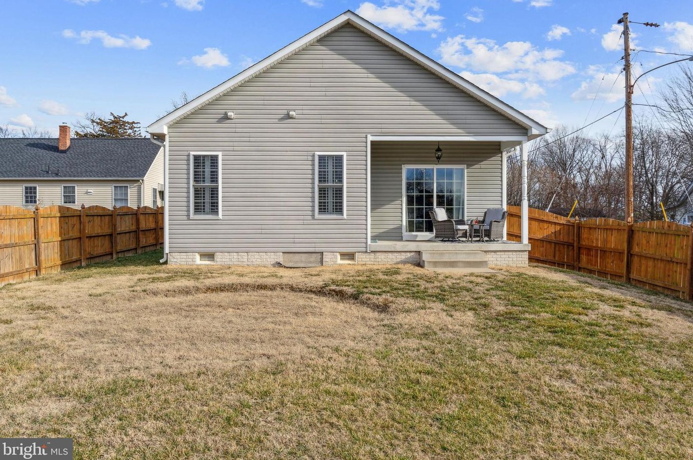 140 Ridgeway St, Fredericksburg VA  22401-2256 exterior