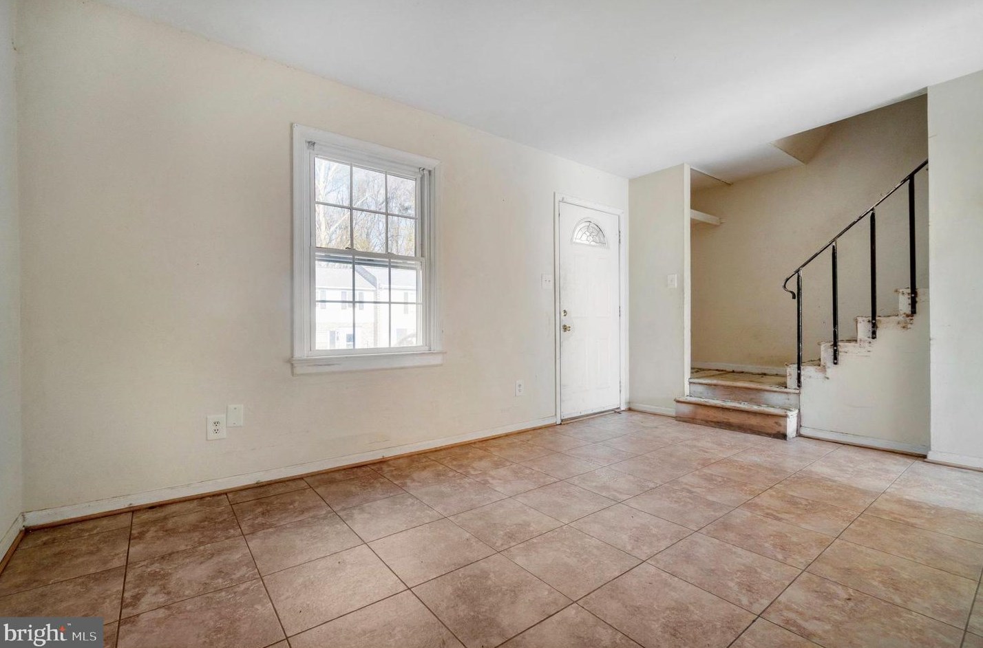 725 Denton Cir, Fredericksburg, VA 22401-2705