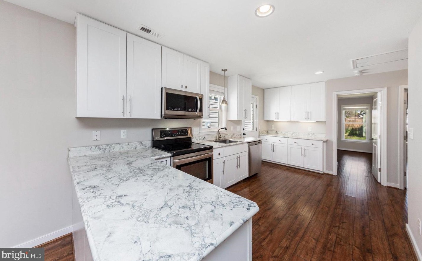 1805 Washington Ave, Fredericksburg VA  22401-3550 exterior