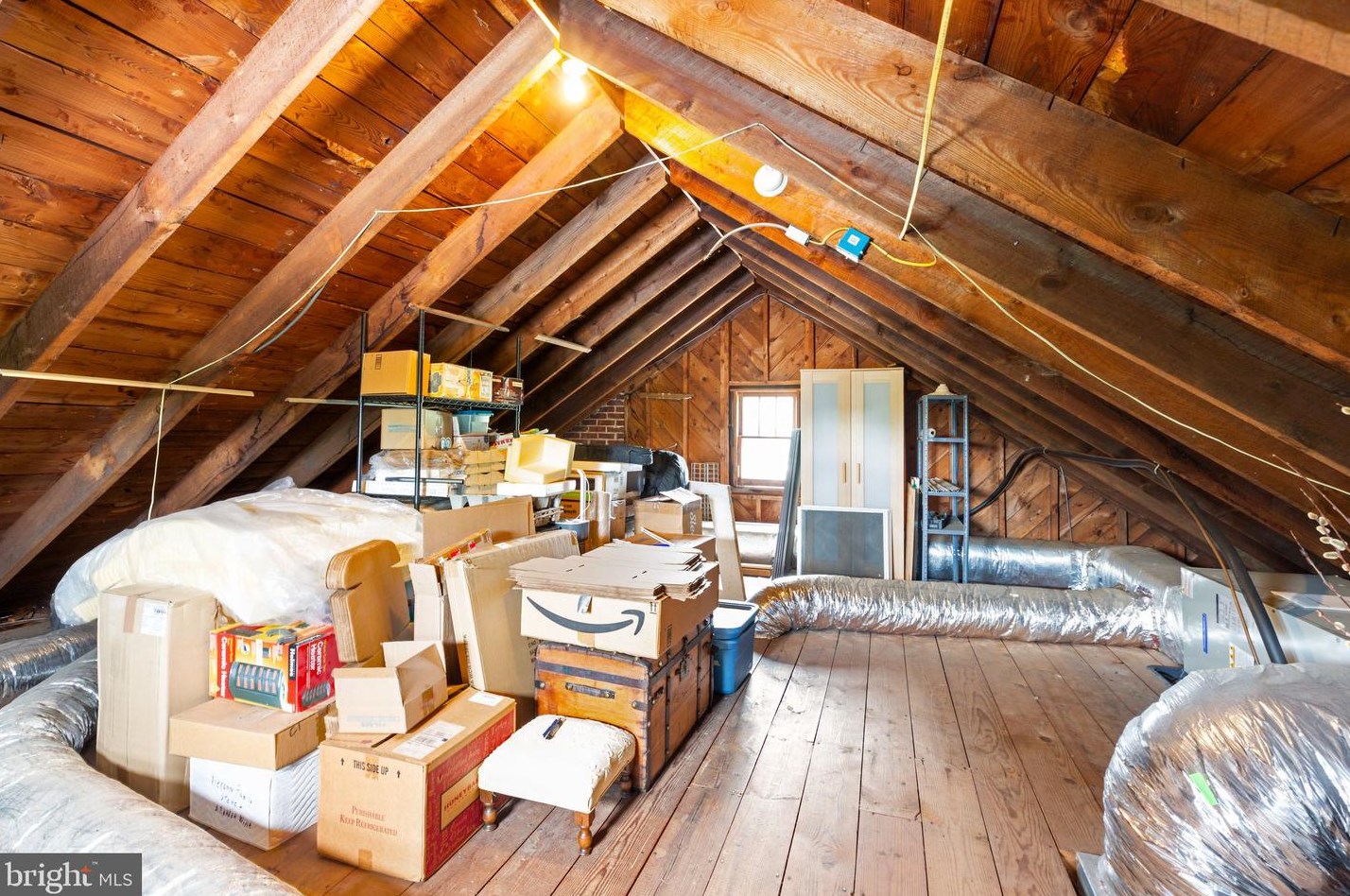 827 Marye St, Fredericksburg VA  22401-5628 exterior