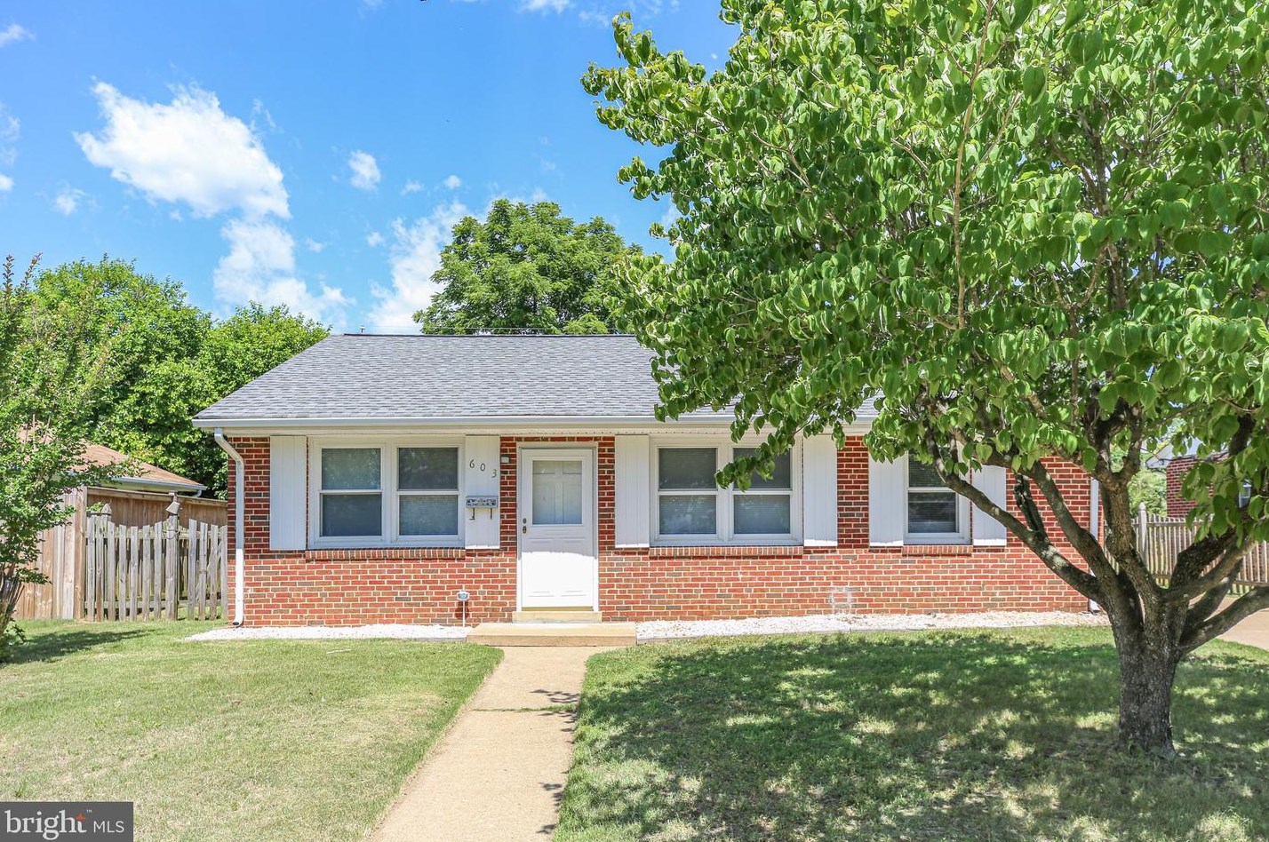 603 Woodford St, Fredericksburg, VA 22401
