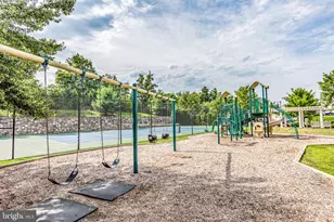 1207 Hearthstone Dr, Fredericksburg, VA 22401 - Photo 54