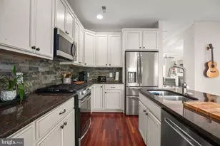 409 Dunmore St, Fredericksburg, VA 22401 - Photo 16