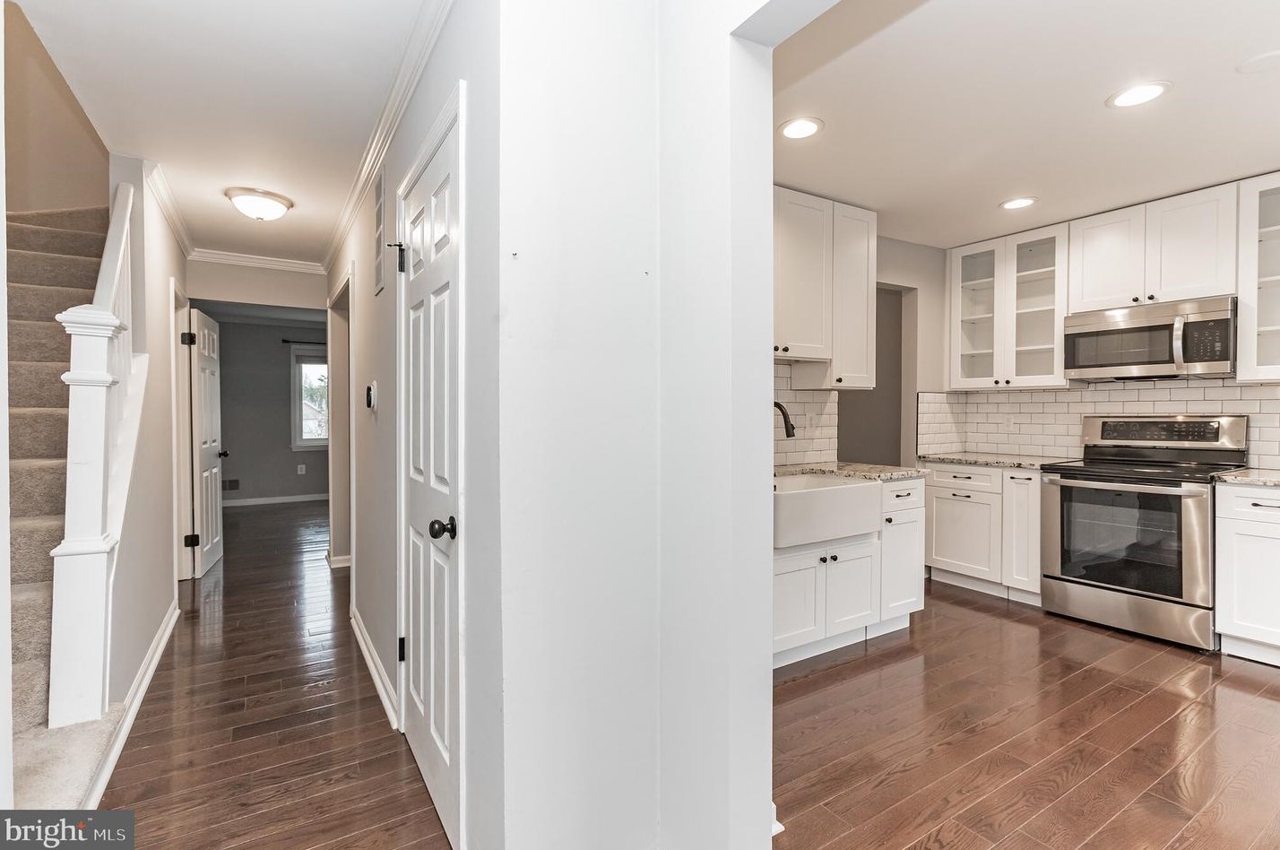 10414 Armstrong St, Fairfax VA  22030-3616 exterior