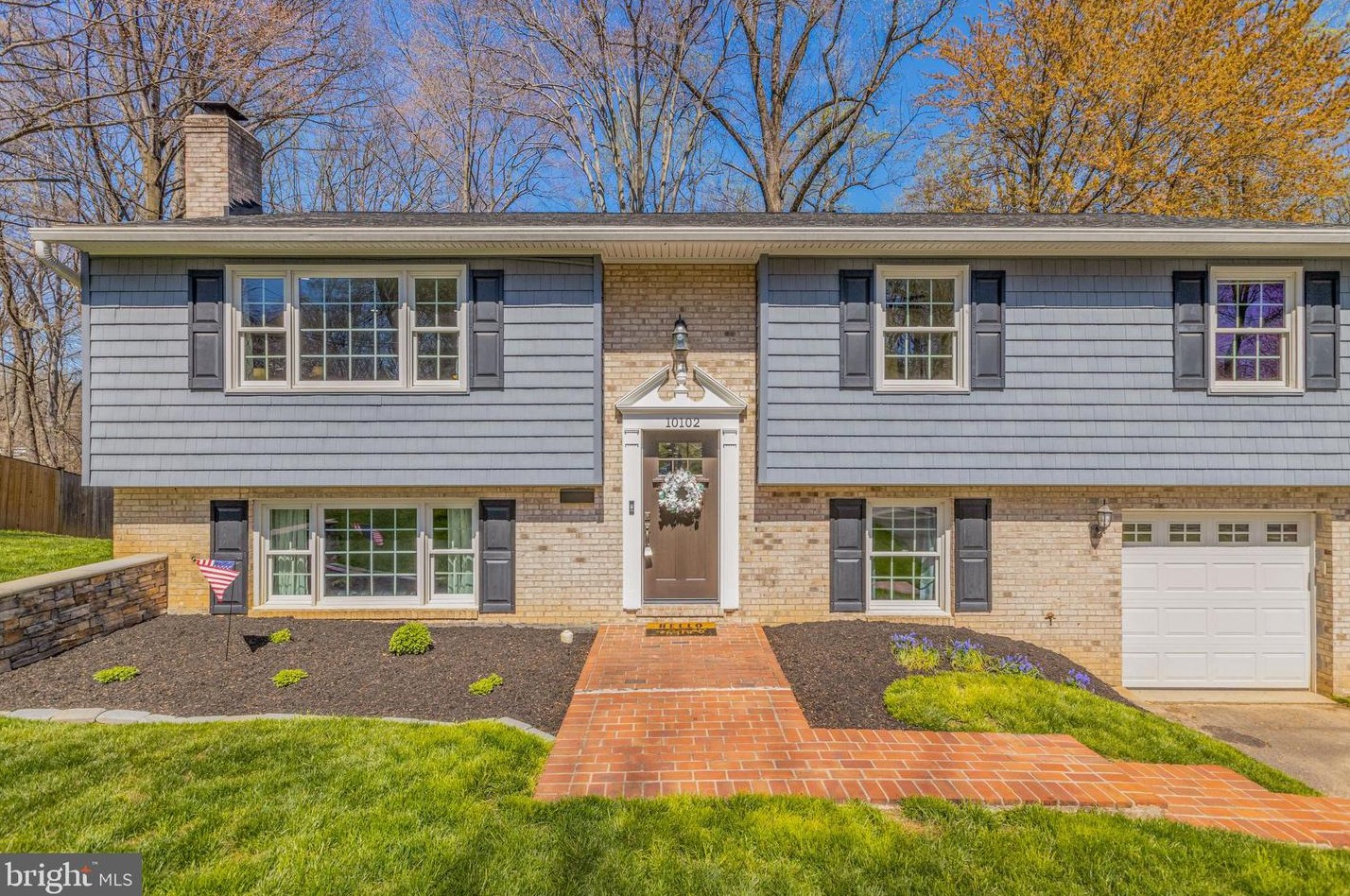 10102 Spring Lake Ter, Fairfax, VA 22030-2038