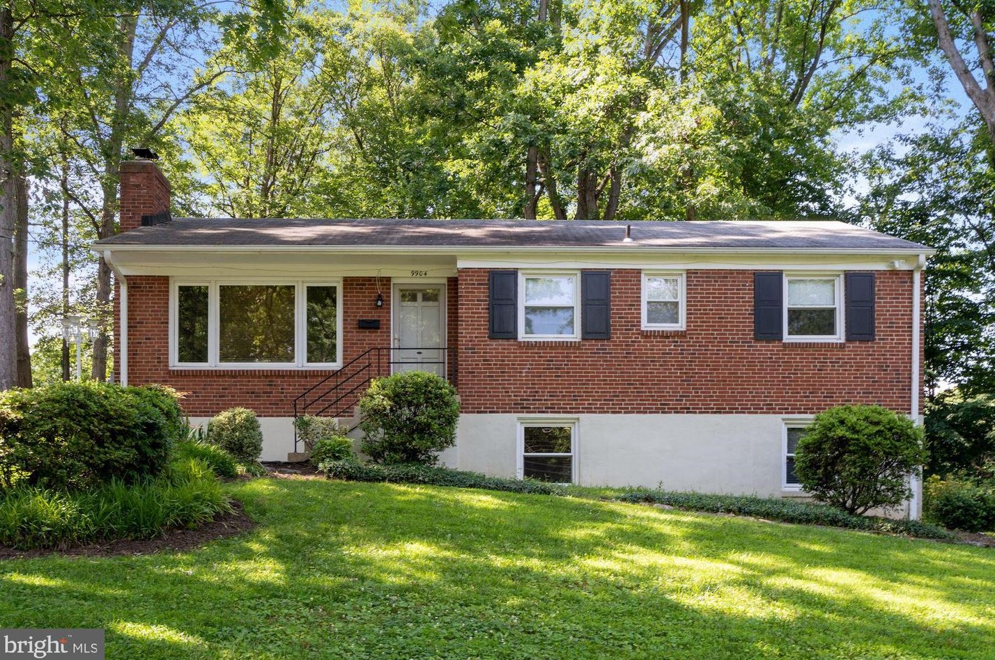 9904 Duncan St, Fairfax, VA 22031-3524