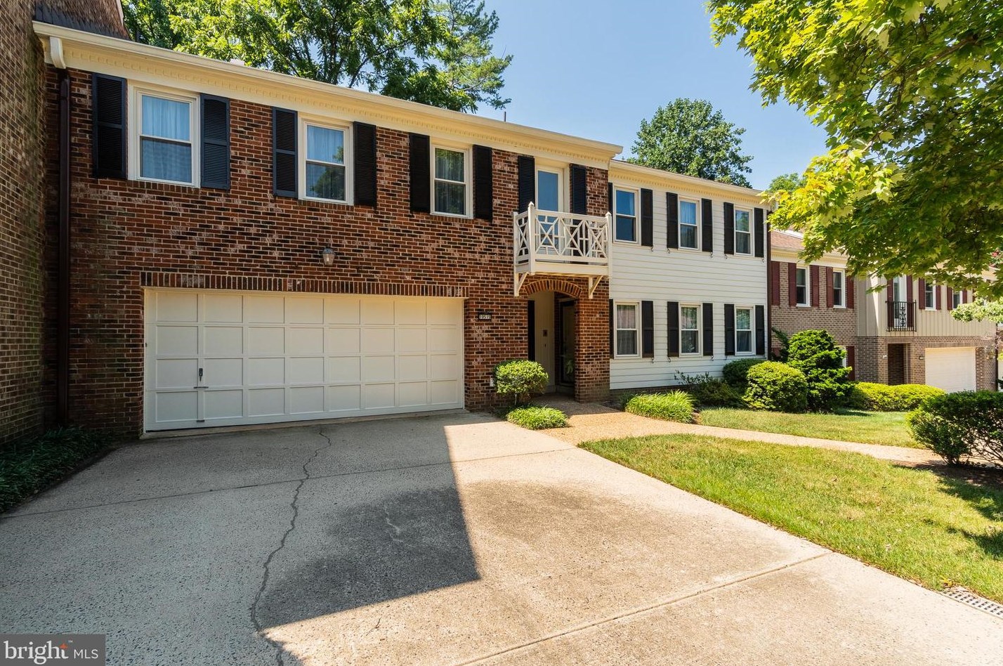 10515 Meadow Bridge Ln, Fairfax, VA 22030