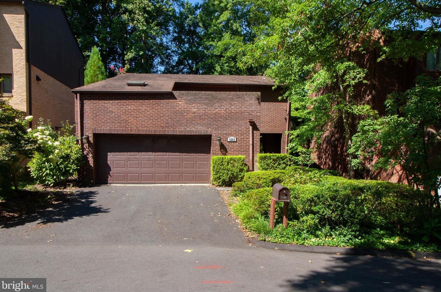 3503 Redwood Ct, Fairfax, VA 22030