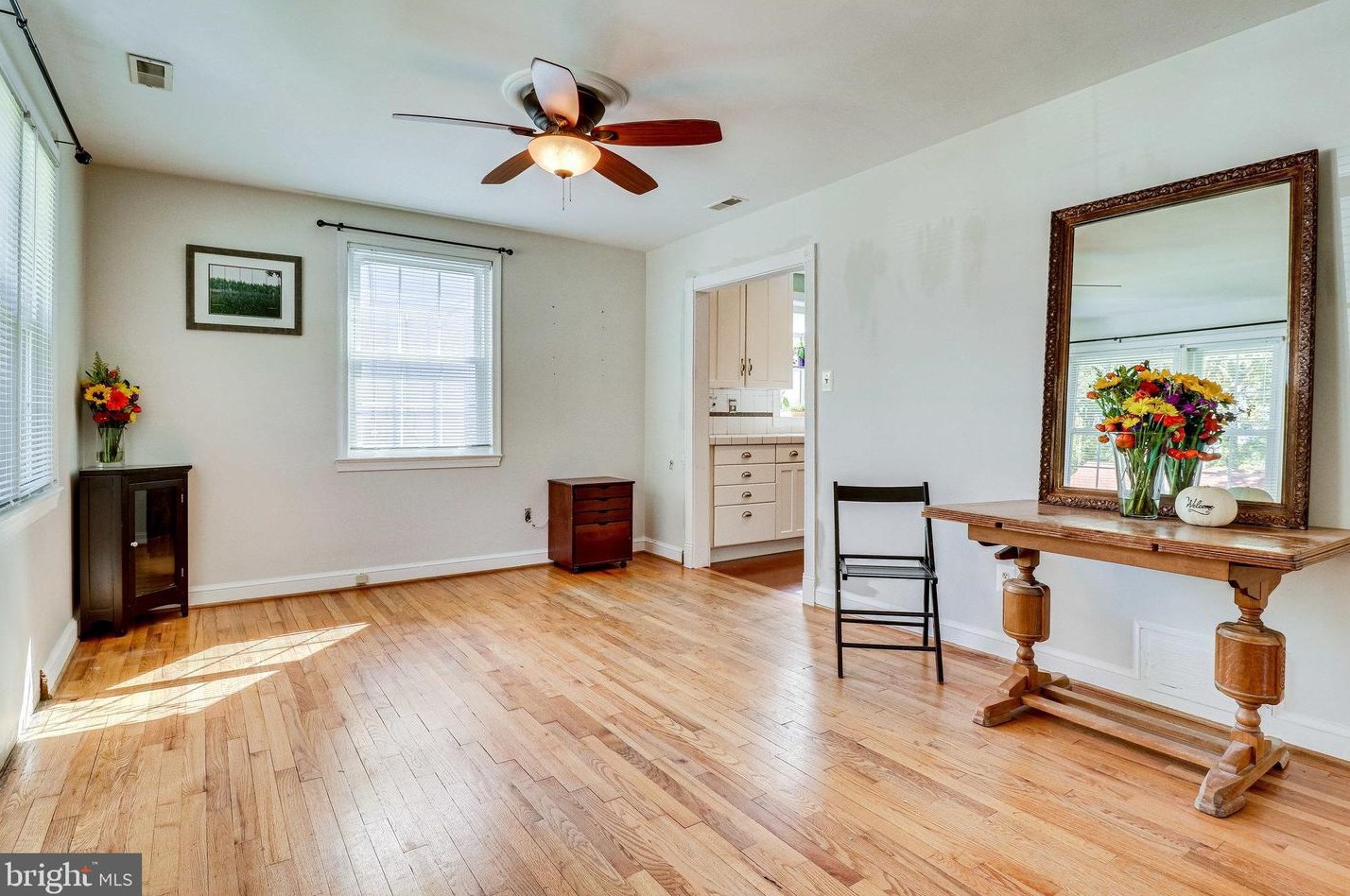 10811 Warwick Ave, Fairfax, VA 22030-3034