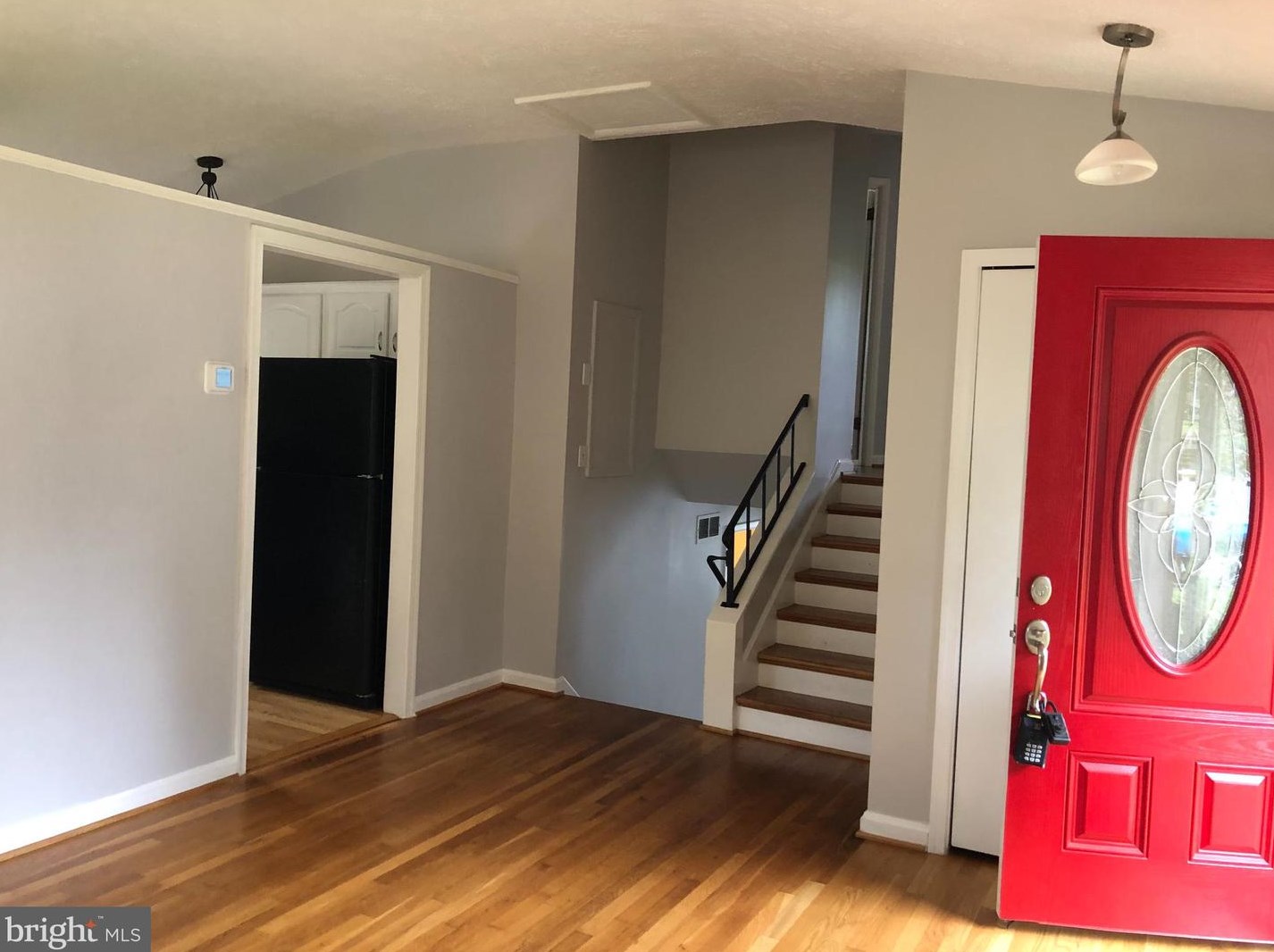 10831 Woodland Dr, Fairfax, VA 22030